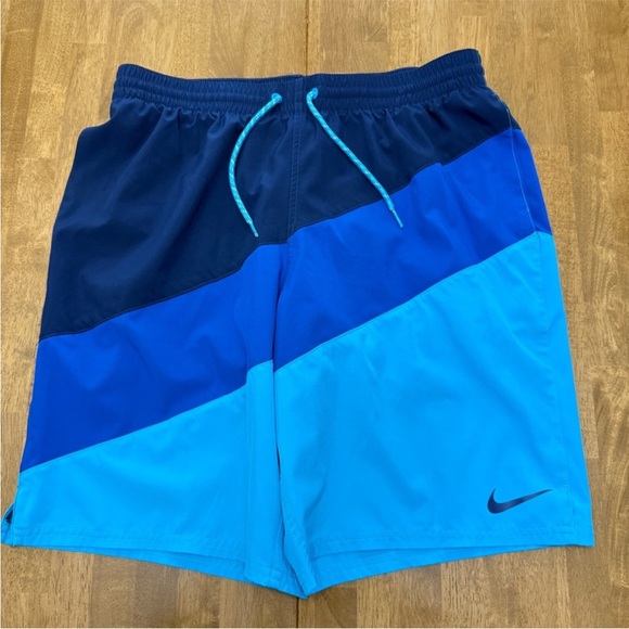 Nike swim trunks men's large color block blue lined pockets beach swim boat pool - Picture 2 of 11